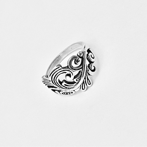 Sterling Silver Swirly Leaf Ring, Statement Ring, Tree Rings, Swirl Tree Leaves - Picture 10 of 14